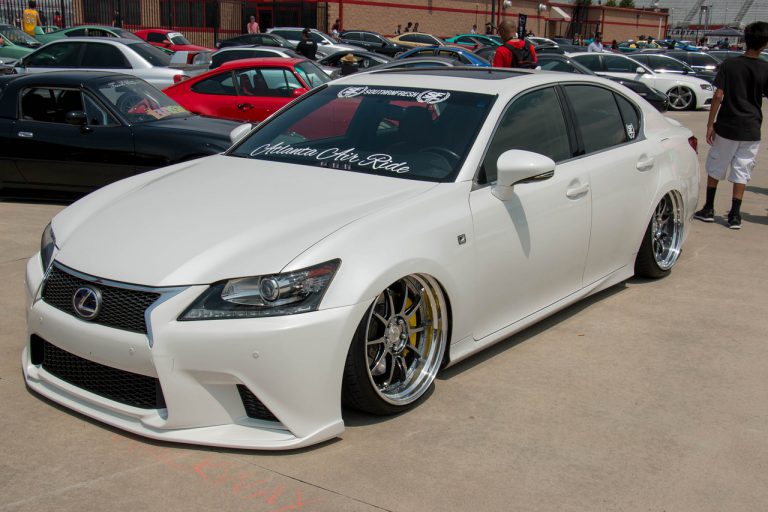 Wyróżnienie w testach zderzeniowych – nowy nowoczesny Lexus RX