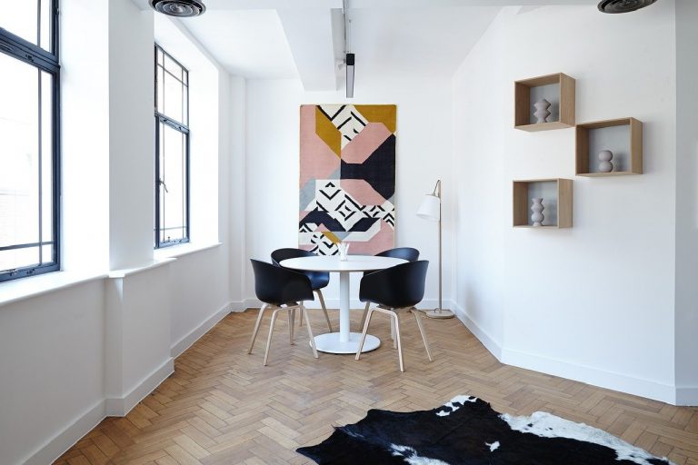 Jak zagospodarować wnękę w ścianie z korzyścią dla wnętrza?