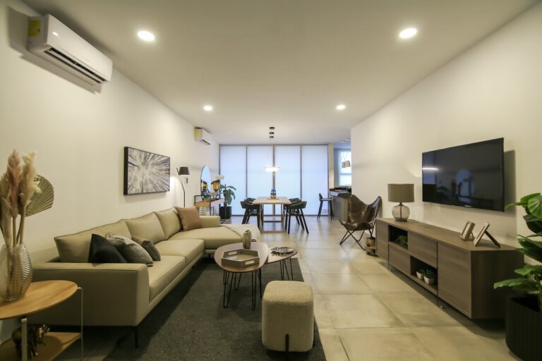 Klimatyzacja domowa – jak wygląda jej montaż?